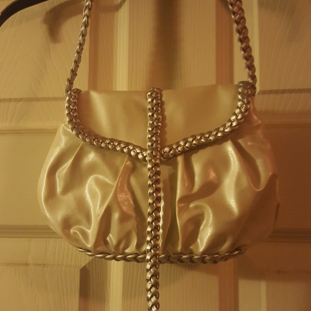 Purse - Picture 2 of 3